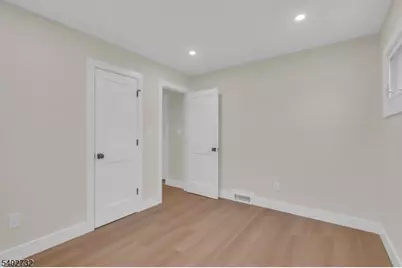 183 Winifred Dr, Totowa, NJ 07512 - Photo 40