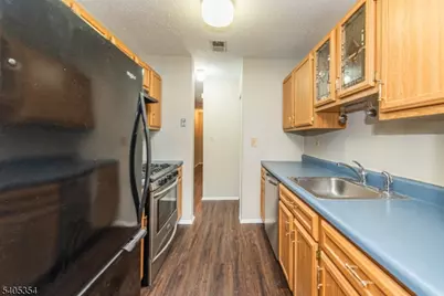 119 Woods Edge Dr #119, Roxbury Township, NJ 07876 - Photo 6