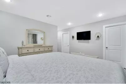 225 S 9th St, Newark, NJ 07103 - Photo 26