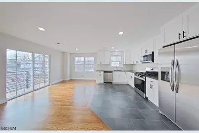 71 Lindsley Ave, Newark, NJ 07106 - Photo 14