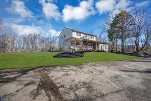 127 Stockton Ave, Franklin Township, NJ 08540 - Photo 44