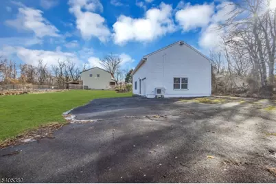 127 Stockton Ave, Franklin Township, NJ 08540 - Photo 38