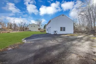 127 Stockton Ave, Franklin Township, NJ 08540 - Photo 38