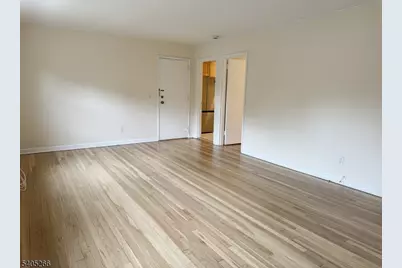 390 Morris Ave #35, Summit, NJ 07901 - Photo 4