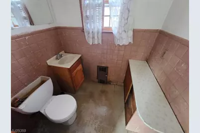 377 Lum Ave, Union Township, NJ 07083 - Photo 12