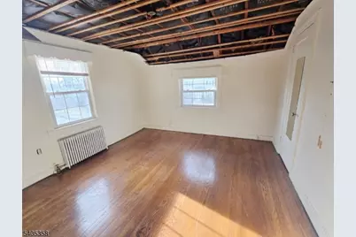 377 Lum Ave, Union Township, NJ 07083 - Photo 10