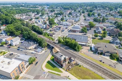 107 Stuyvesant Ave, Lyndhurst Township, NJ 07071 - Photo 6