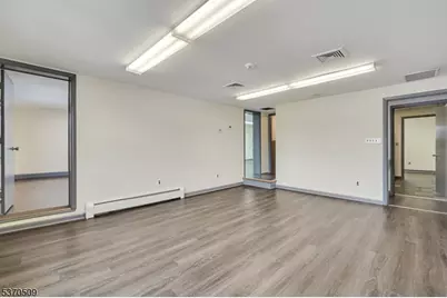 107 Stuyvesant Ave, Lyndhurst Township, NJ 07071 - Photo 10