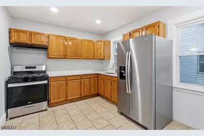 288 William St, East Orange, NJ 07017 - Photo 10