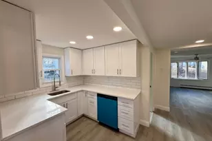 32 Millburn Rd, Jefferson Township, NJ 07849 - Photo 2