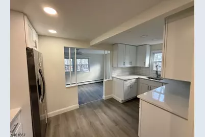 32 Millburn Rd, Jefferson Township, NJ 07849 - Photo 4