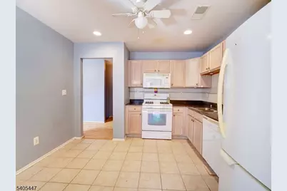 30 Pasture Ct, Roxbury Township, NJ 07852 - Photo 6