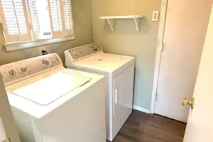 237 Kingsberry Dr, Franklin Township, NJ 08873 - Photo 10