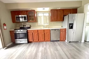 237 Kingsberry Dr, Franklin Township, NJ 08873 - Photo 8