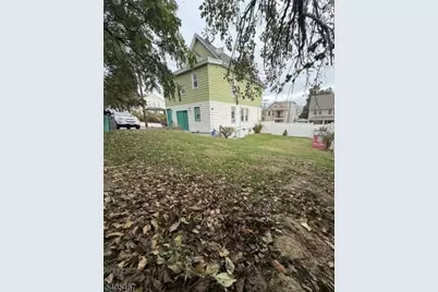 437 Morrissee Ave, Haledon, NJ 07508 - Photo 2