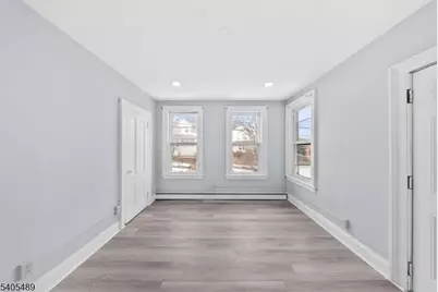 437 Morrissee Ave, Haledon, NJ 07508 - Photo 10