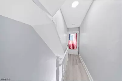 437 Morrissee Ave, Haledon, NJ 07508 - Photo 16