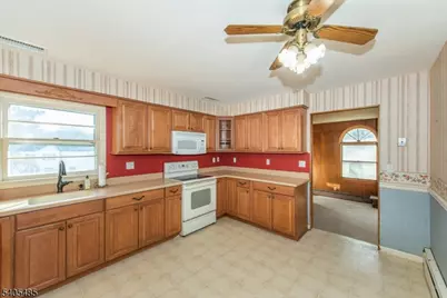 8 Franklin Dr, Mendham Township, NJ 07869 - Photo 14