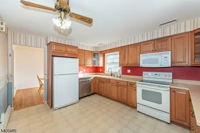 8 Franklin Dr, Mendham Township, NJ 07869 - Photo 16