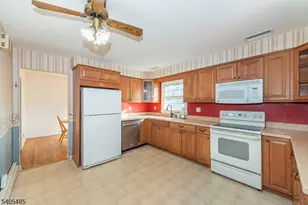 8 Franklin Dr, Mendham Township, NJ 07869 - Photo 16