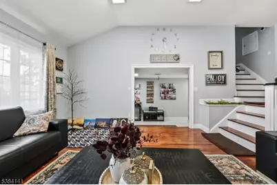 231 Starmond Ave, Clifton, NJ 07013 - Photo 8