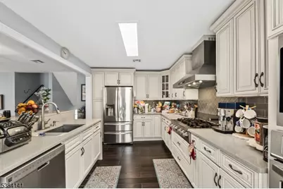 231 Starmond Ave, Clifton, NJ 07013 - Photo 12