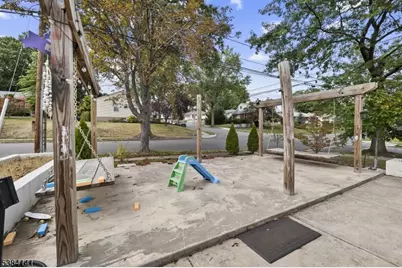 231 Starmond Ave, Clifton, NJ 07013 - Photo 30