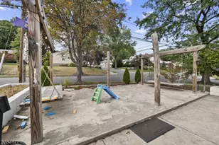 231 Starmond Ave, Clifton, NJ 07013 - Photo 30