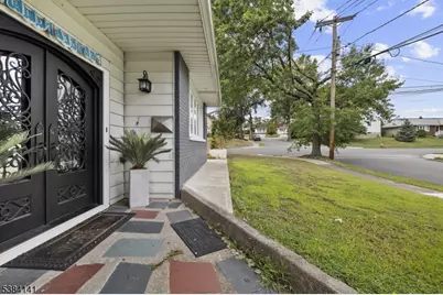 231 Starmond Ave, Clifton, NJ 07013 - Photo 2