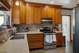 120 Meadowbrook Rd, Livingston, NJ 07039 - Photo 12