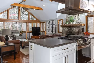 1212 Lakeside Dr, Vernon, NJ 07422 - Photo 12