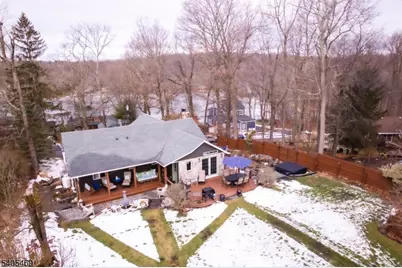 1212 Lakeside Dr, Vernon, NJ 07422 - Photo 38