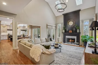 36 W Springtown Rd, Washington Township, NJ 07853 - Photo 18