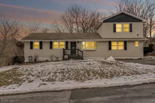 7 Jackson Ave, Vernon, NJ 07462 - Photo 4