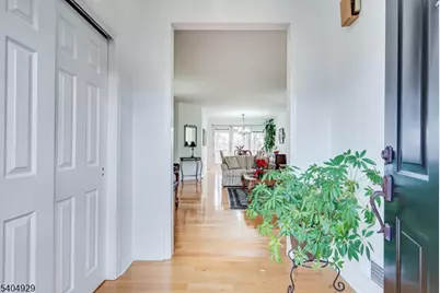 62 Magellan Way, Franklin Township, NJ 08823 - Photo 4