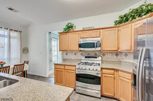 62 Magellan Way, Franklin Township, NJ 08823 - Photo 14