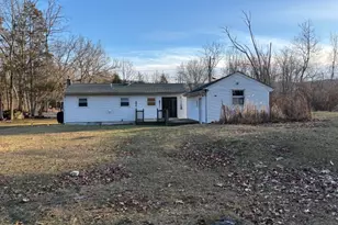 4 Spruce Dr, Green Township, NJ 07821 - Photo 2