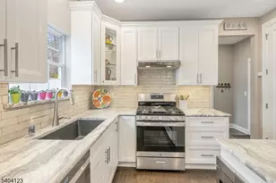 7 Winding Ridge Rd, Jefferson Township, NJ 07849 - Photo 16