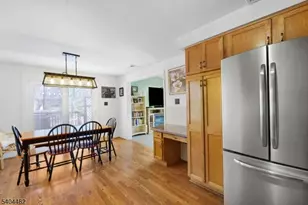 4 Bantry Ct, Vernon, NJ 07422 - Photo 8