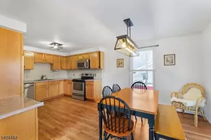 4 Bantry Ct, Vernon, NJ 07422 - Photo 6