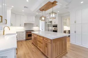 2 Whitman Dr, Chatham Township, NJ 07928 - Photo 4