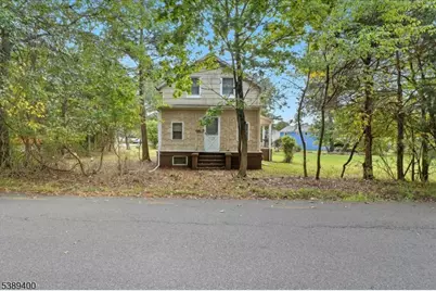 225 Irvington Ave, Franklin Township, NJ 08873 - Photo 1