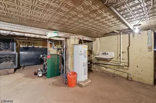 225 Irvington Ave, Franklin Township, NJ 08873 - Photo 24