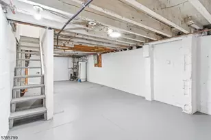 86 Roosevelt Ave, Belleville, NJ 07109 - Photo 18