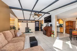 6 Mulberry St, Hamburg, NJ 07419 - Photo 8