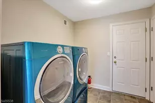 2 Post Oak Ct, Hardyston Township, NJ 07419 - Photo 18