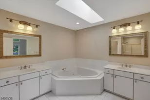 2 Post Oak Ct, Hardyston Township, NJ 07419 - Photo 22