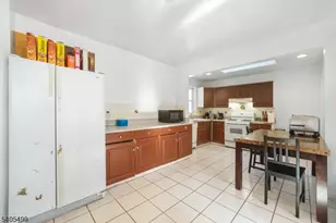 19 Vivian Ave, Emerson, NJ 07630 - Photo 10