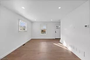 78 Anderson St, Raritan, NJ 08869 - Photo 8