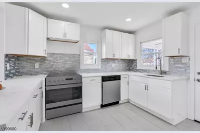 18 John St, Carteret, NJ 07008 - Photo 28